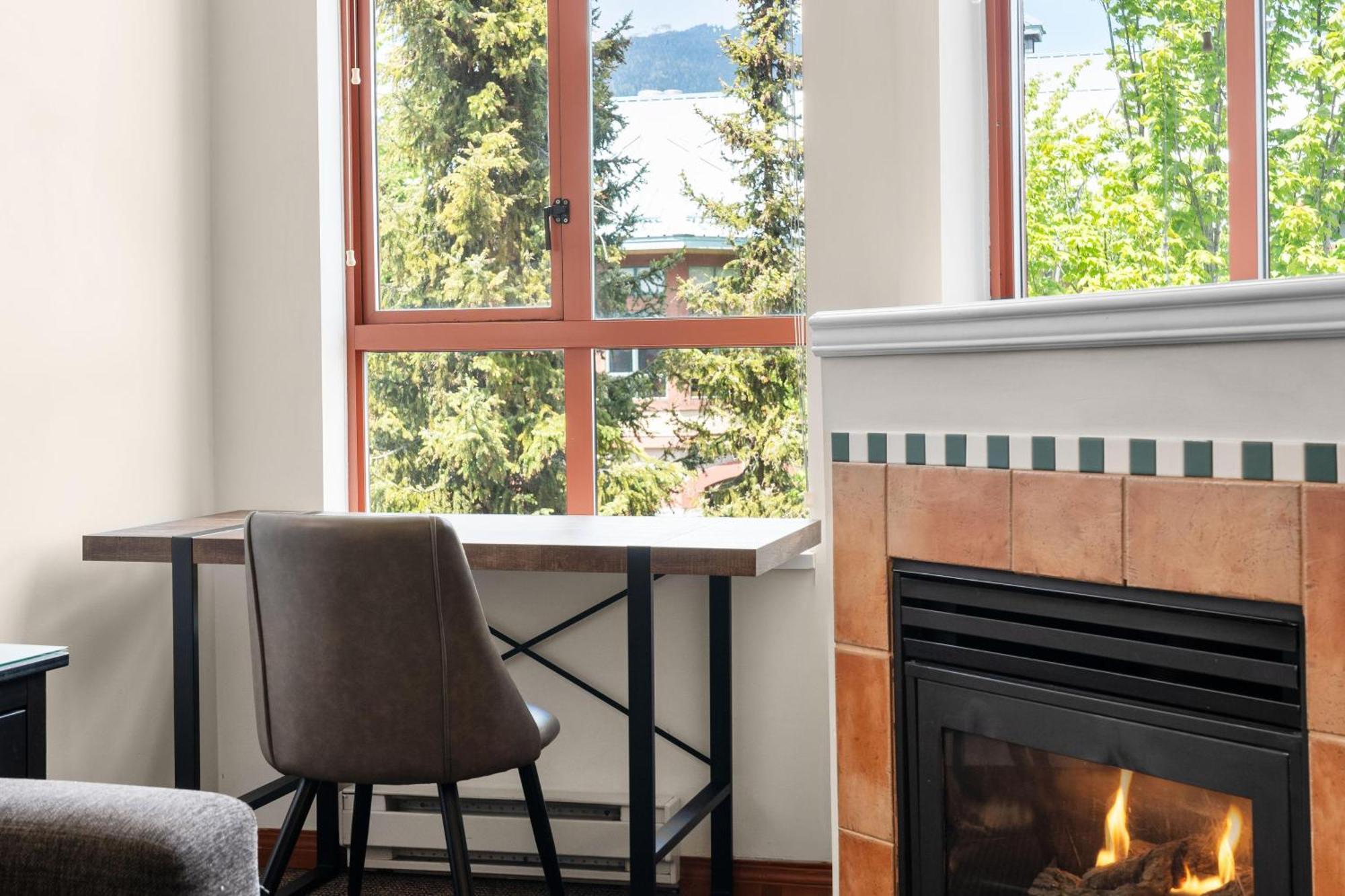 Alpenglow Lodge Family & Work Retreat By Mva Γουίστλερ Εξωτερικό φωτογραφία