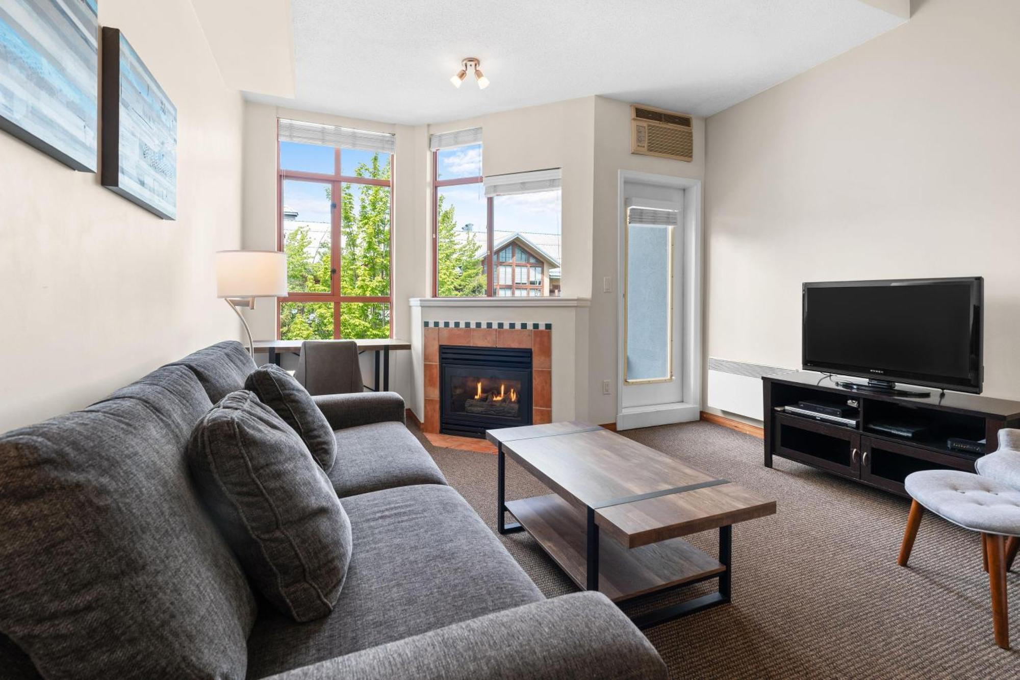Alpenglow Lodge Family & Work Retreat By Mva Γουίστλερ Εξωτερικό φωτογραφία